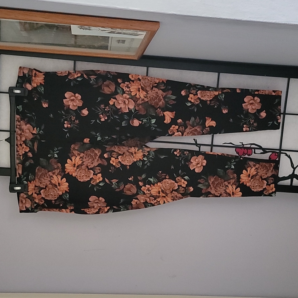 Torrid Flower Print Leggings